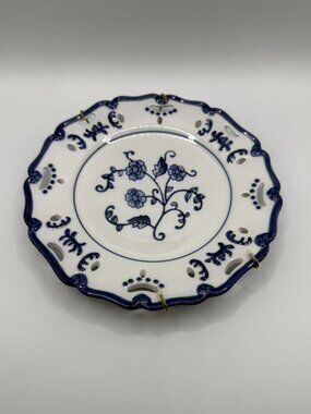 Vintage Lillian Vernon Reticulated 'Blue Onion' Floral Plate